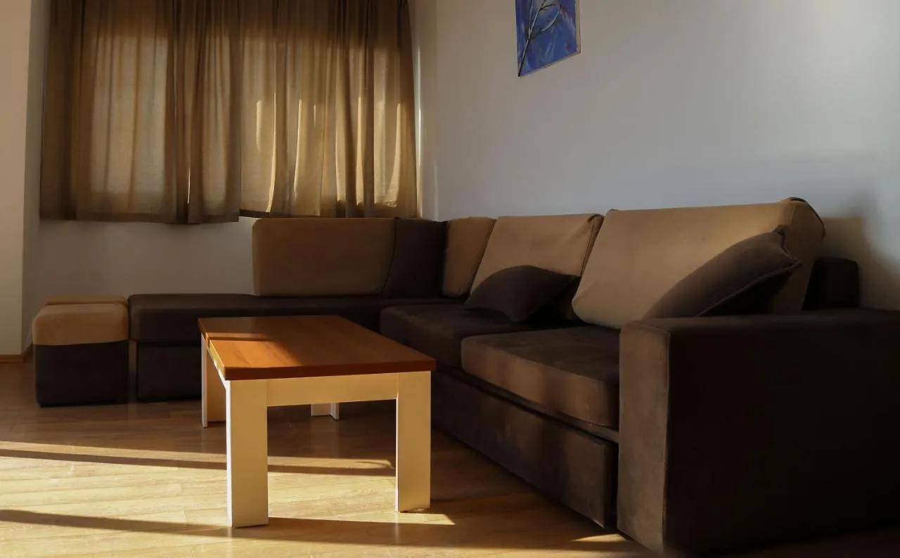Mar Y Sol Apartment Shengjin