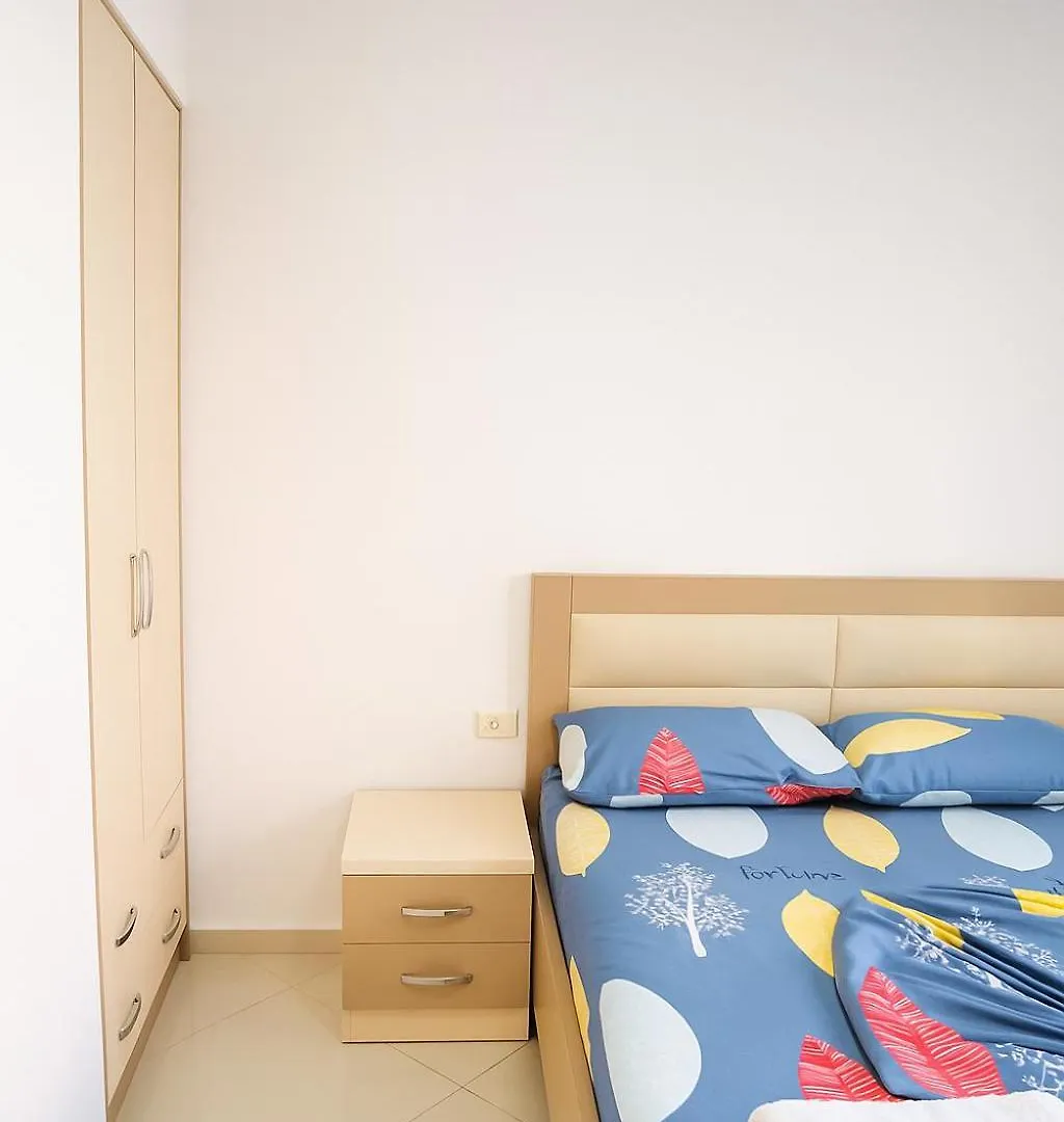 Mar Y Sol Apartment Shengjin 0*,